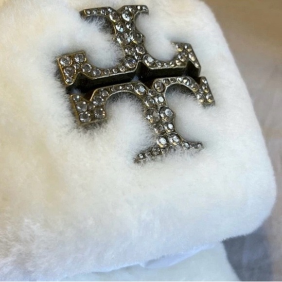 RARE LIKE NEW! Tory Burch Jeweled Shearling Slide Slippers Shoes Buttermilk - Picture 7 of 8